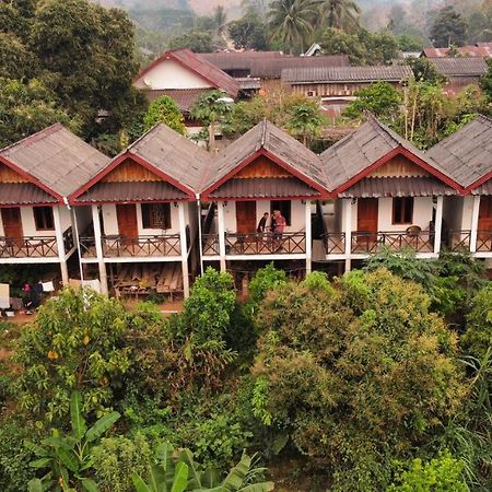 Sunset Bungalows&GH Muang Ngoi Exterior foto