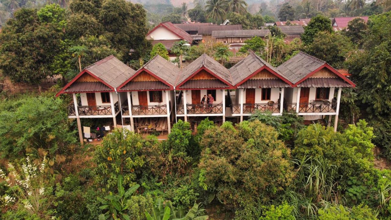 Sunset Bungalows&GH Muang Ngoi Exterior foto