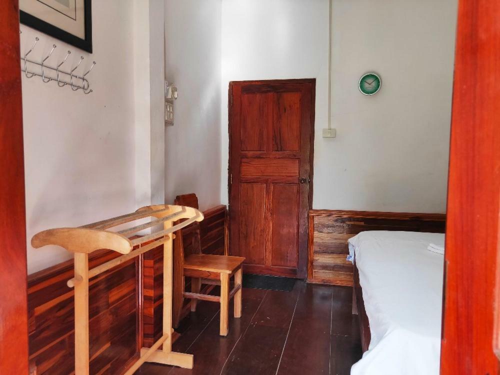 Sunset Bungalows&GH Muang Ngoi Exterior foto