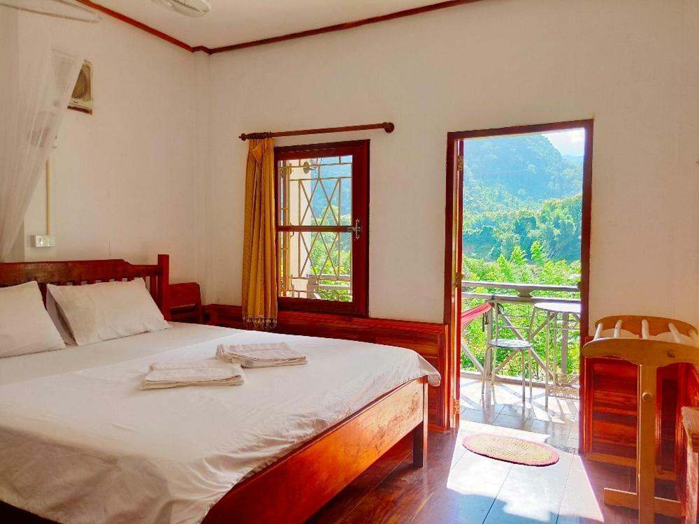Sunset Bungalows&GH Muang Ngoi Exterior foto
